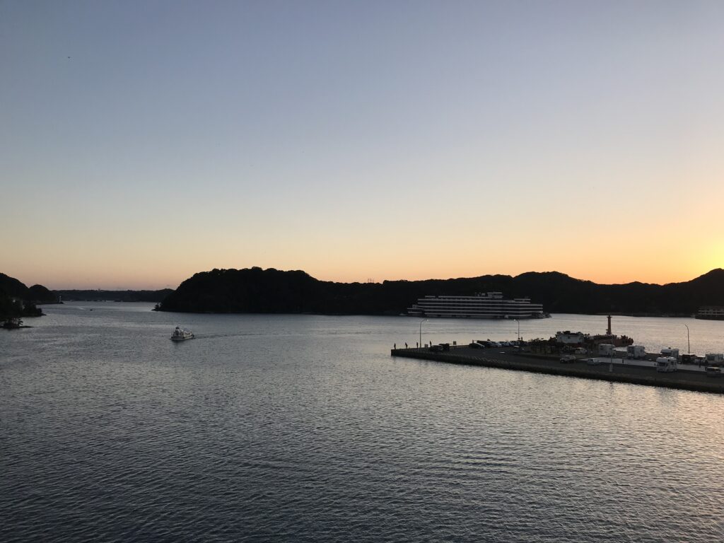 ホテル浦島本館客室からの眺めホテル中の島側